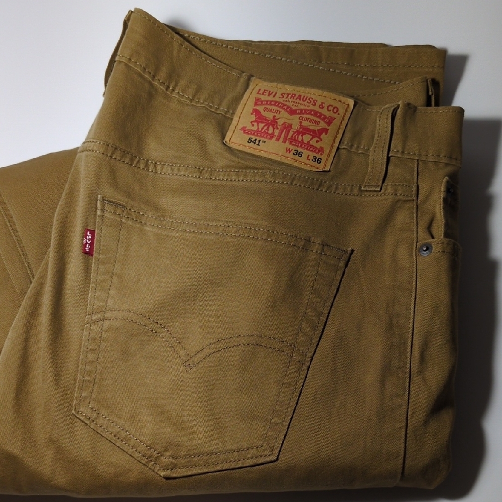 Levi's Tan Jeans